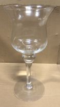 Vase Verre D14,5 H15/34 sur pied